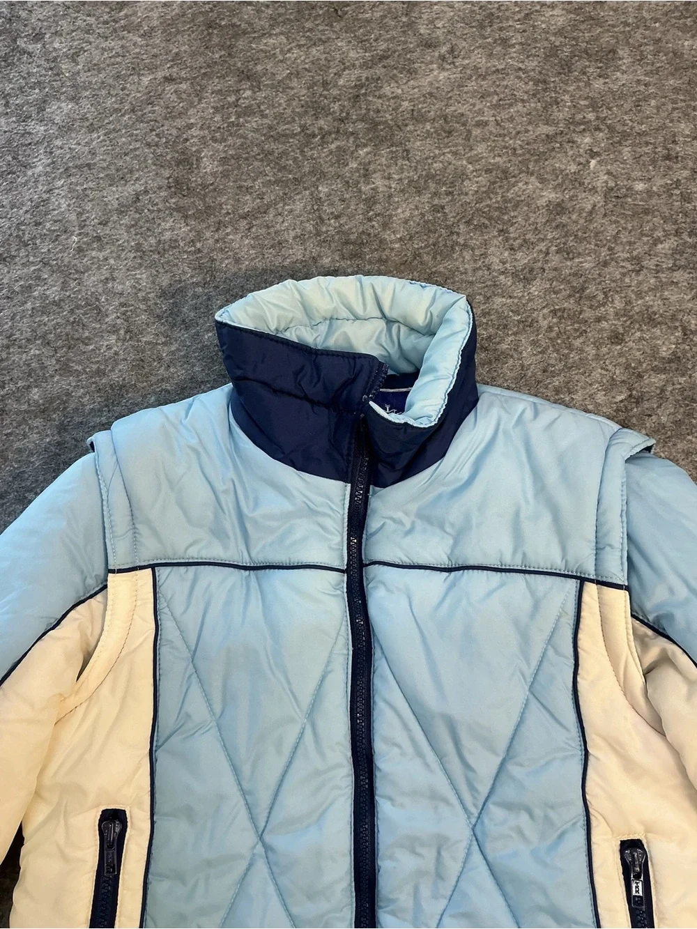 Mervyns Light Blue and Cream Quilted Puffer Jacket Size M